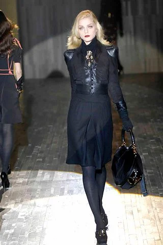 Look 25